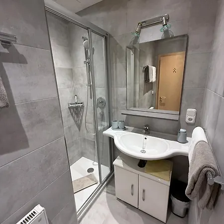 Daisy ザーファウス