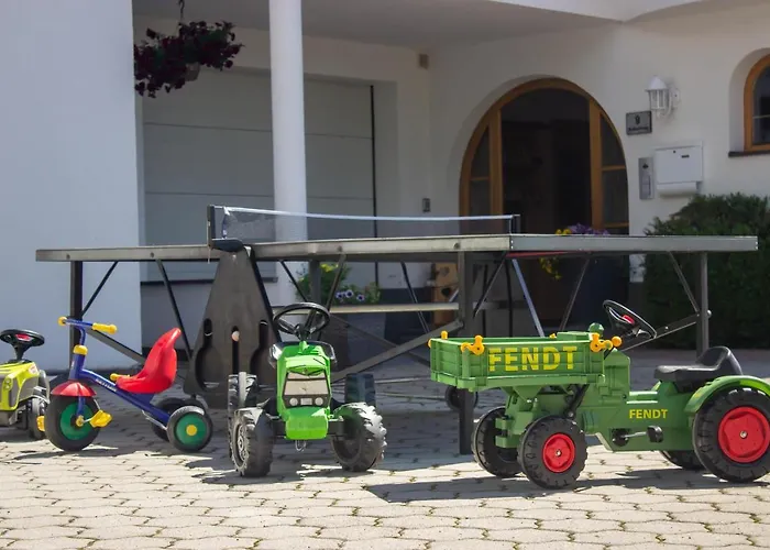 Appartements Daisy * Серфаус